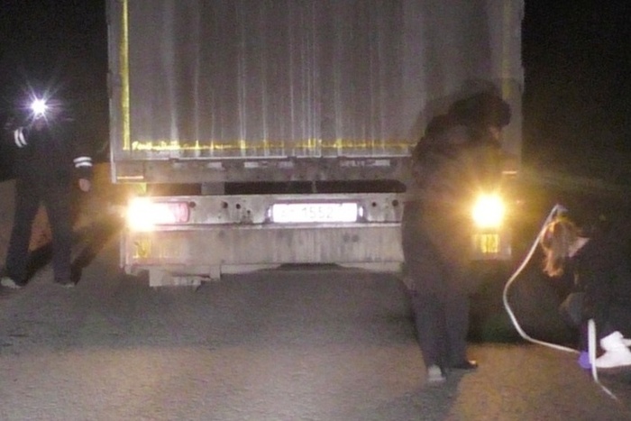 Грузовик «Мерседес-Бенц» насмерть сбил пешехода на Московском тракте