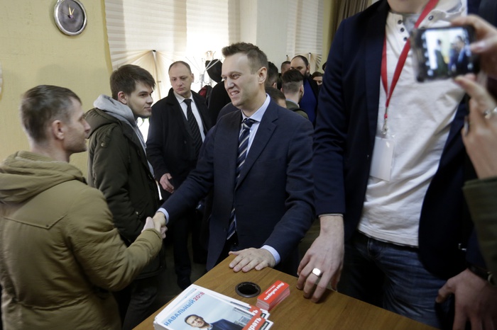 ФБК — хакерам: «Есть еще переписка про проституток для Навального»