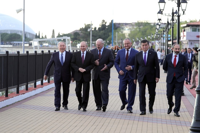 Президент Молдавии анонсировал закрытие офиса НАТО в стране