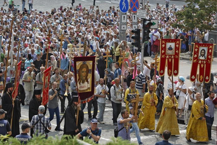 Порошенко рассказал о развязанной Москвой войне против Златоверхого Киева