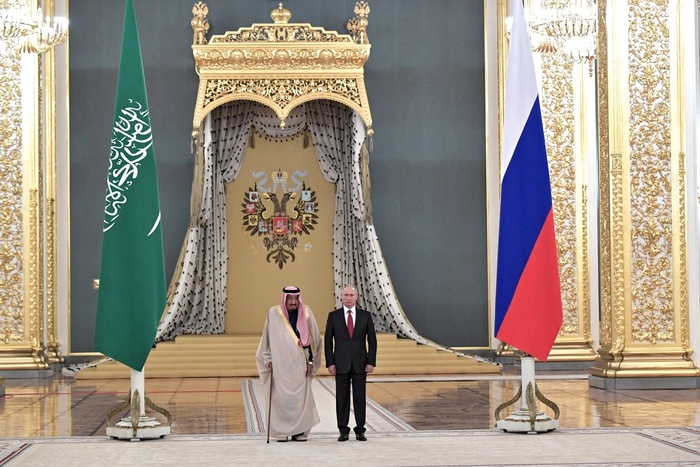 Путин дал в Кремле государственный обед в честь короля Саудовской Аравии