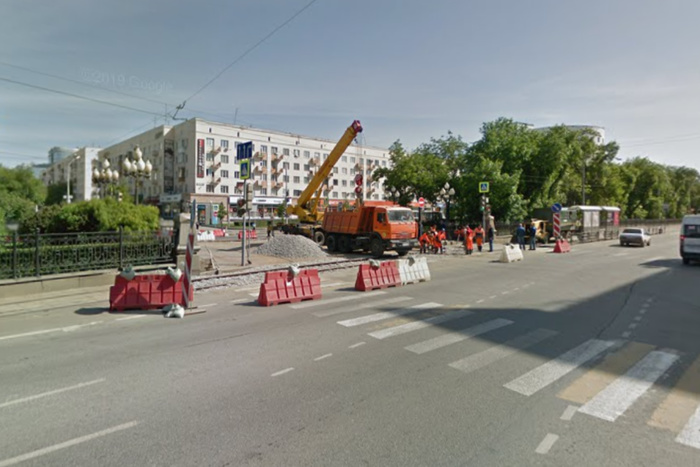 В Екатеринбурге до конца лета будет закрыто движение трамваев по Ленина