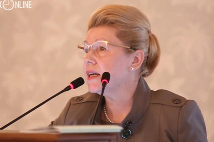 Мизулина призвала защитить права эмбрионов в пробирке