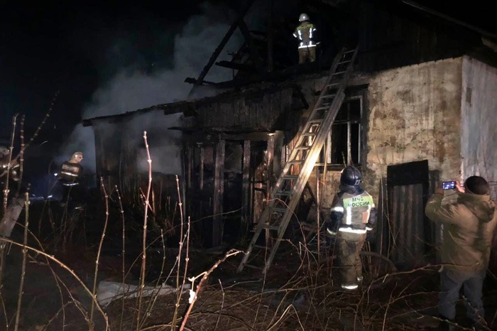 В Свердловской области в пожаре погибли мужчина и женщина