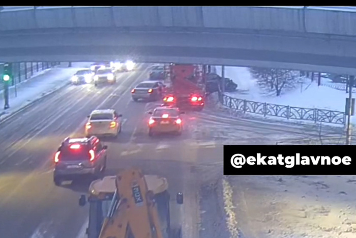 На Восточной произошла массовая авария с бетономешалкой