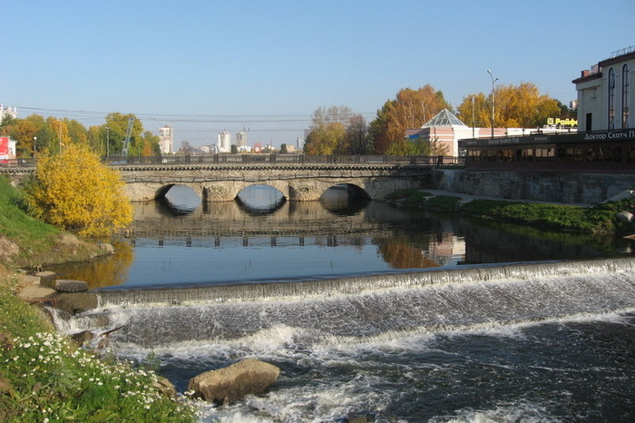 МУГИСО обязало мэрию Екатеринбурга спасти от разрушения Каменный мост