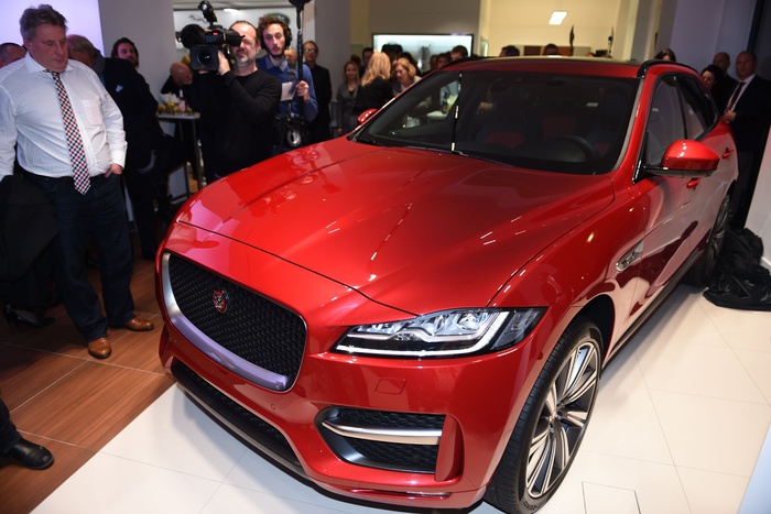 Jaguar-Land Rover отозвал в РФ 4 тыс. автомобилей из-за проблем с электроникой