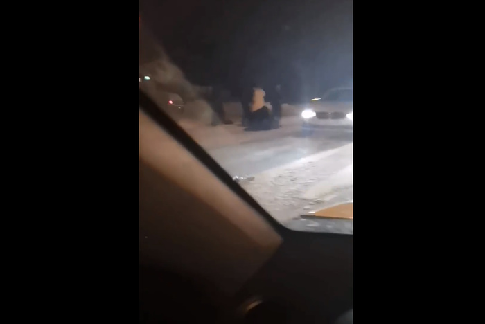 В Екатеринбурге BMW сбил трех пешеходов на переходе