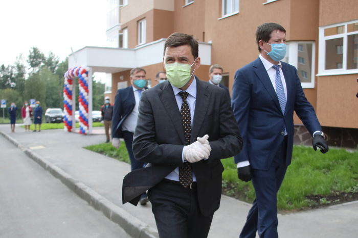Губернатор Куйвашев продлил коронавирусный карантин ещё на неделю