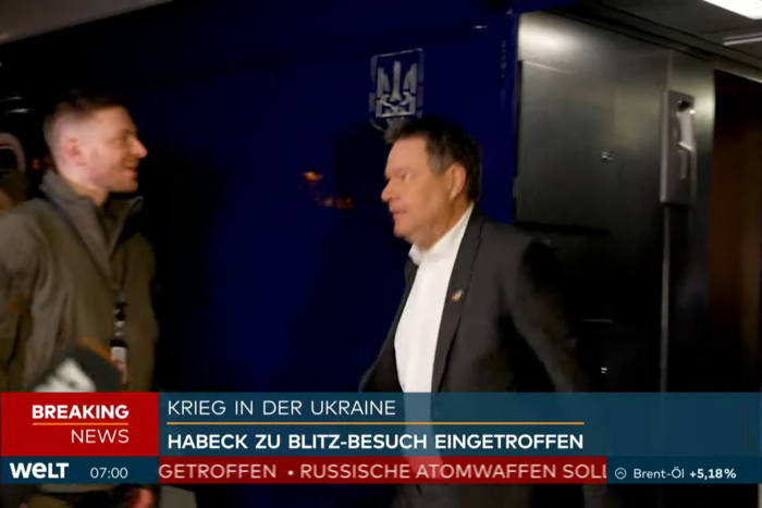 СМИ: вице-канцлер Германии Хабек прибыл в Киев с «неожиданным» визитом