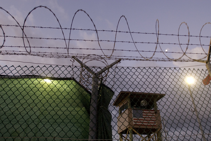 Заключенные Гуантанамо пожаловались на «пытки» каналом RT