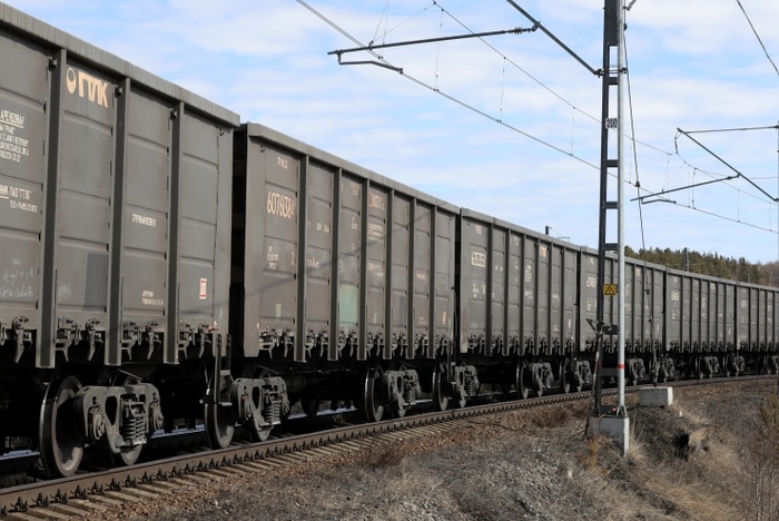 На Свердловской железной дороге поезд насмерть сбил ребенка