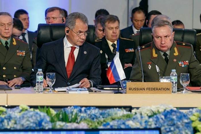 Шойгу распорядился уволить из армии толстых военных