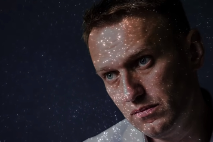 Российская группа записала песню на слова Навального про «космос»