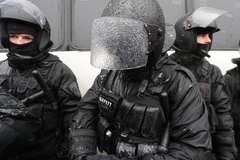 Миронов предложил трудоустроить бойцов «Беркута» в РФ