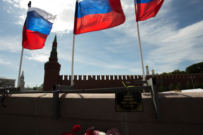ОНФ доложит президенту РФ про губернатора, не поднявшего упавший флаг