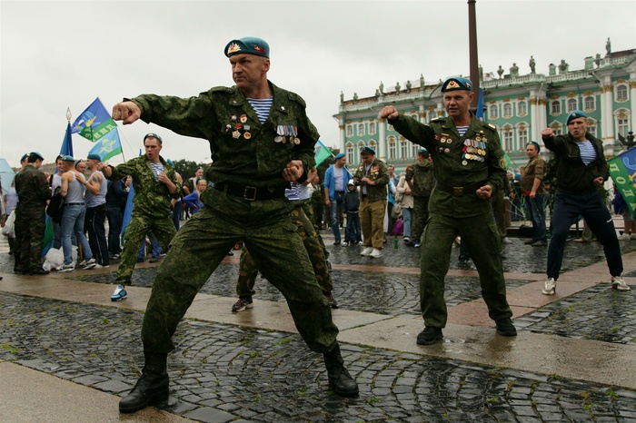 Кремль пообещал проверить отчет ОБСЕ о российских десантниках в Донбассе