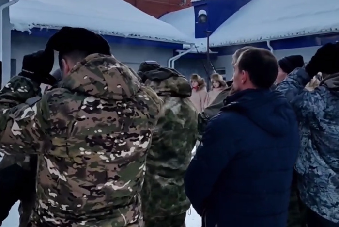 В Свердловской области отправили на СВО отряд добровольцев