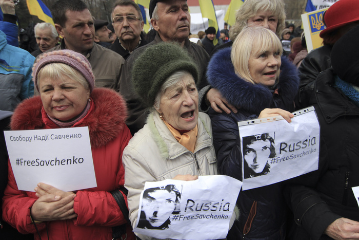 Украина попросит Россию передать Савченко
