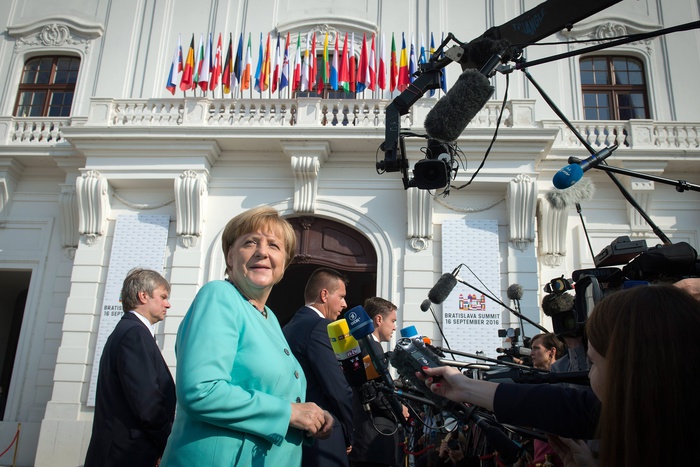 Меркель оценила ситуацию в ЕС как критическую