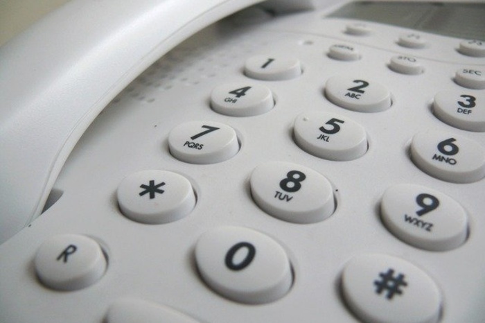 Жительницу Свердловской области обокрали по телефону на 400 тысяч рублей