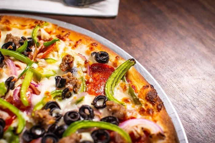 В Екатеринбурге похитителям пиццы у доставщика грозит до 7 лет заключения