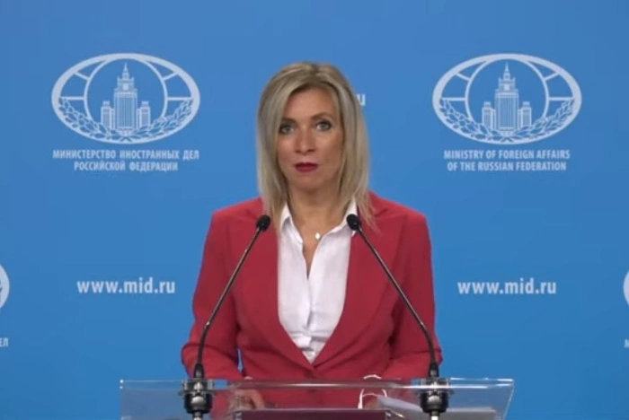 Захарова фразой «сейчас бы не дали визы» порассуждала о международном спорте