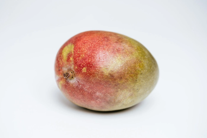 Пассажирка пожаловалась на кражу сыра и манго из чемодана в Кольцово