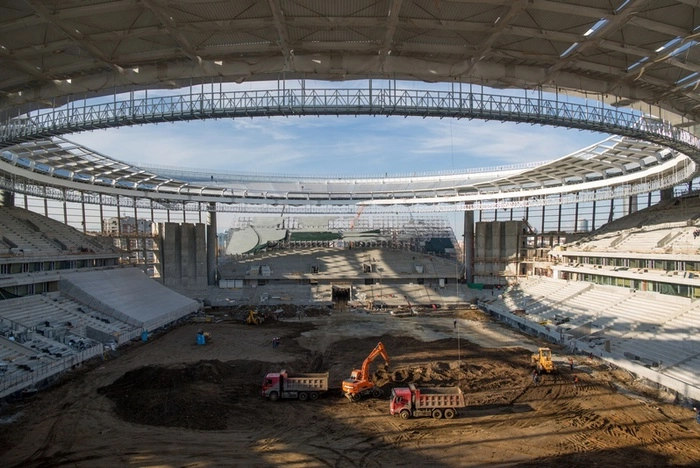 На «Екатеринбург-Арене» приступили к устройству футбольного поля