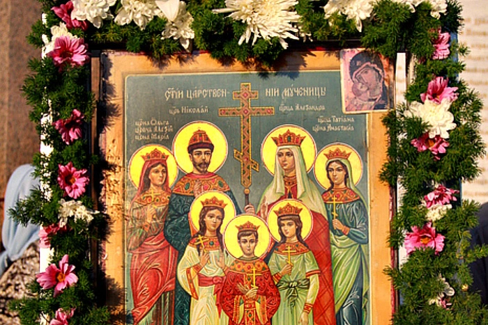 Впервые перед крестным ходом на Ганину Яму споют хором гимн Российской империи