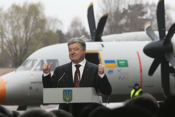 «Было, грешен, признаю…» Порошенко подтвердил контакты с ФСБ