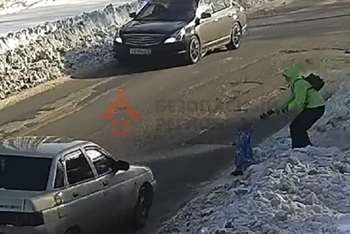Двухлетний ребенок выбежал под колеса «десятки» в Ярославле
