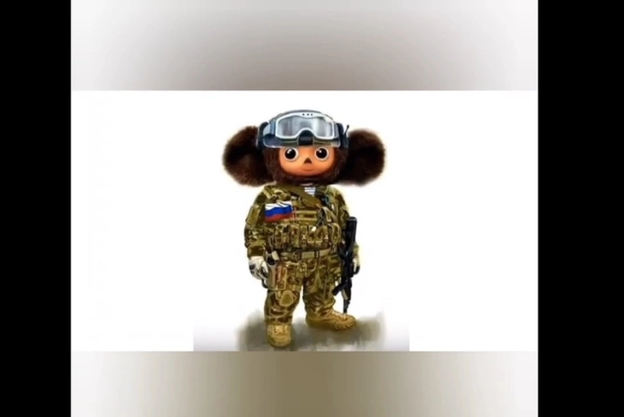 В Екатеринбурге школьница мастерит Чебурашек для бойцов СВО в память об отце