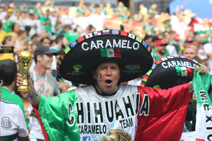 ФИФА завела дело из-за гомофобных скандирований мексиканских фанатов