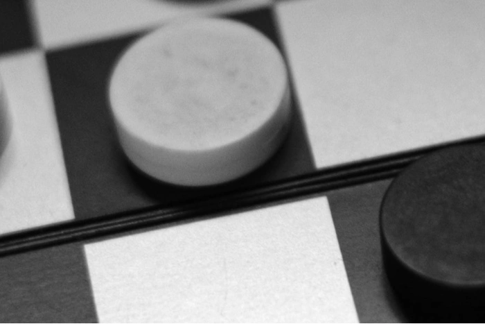 Россиянка назвала неожиданным снятие флага во время матча ЧМ по шашкам