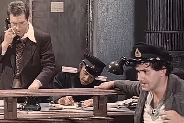 В Екатеринбурге полиция раскрыла уличную кражу смартфона