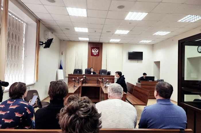 Главреду «Вечерних ведомостей» Владиславу Постникову грозит арест за два старых поста