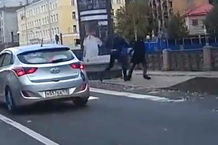 Водитель сбросил пешехода в канал в Санкт-Петербурге