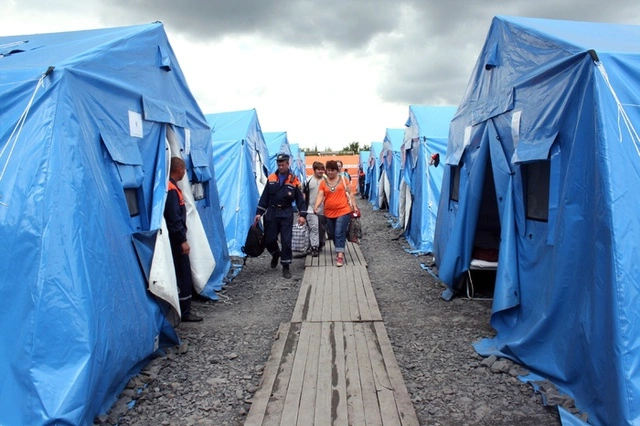 Для украинских военных, перешедших на территорию РФ, развернули лагерь