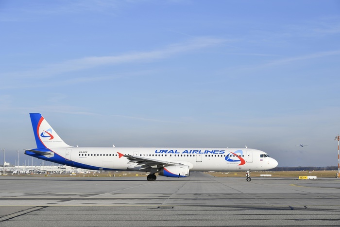 «Уральские авиалинии» из-за низкой загрузки сократили рейсы в Москву