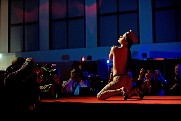 Юная порноактриса из Челябинска заявила в полицию на родителей