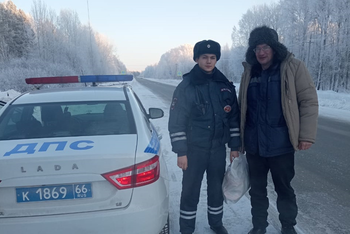 Свердловские полицейские помогли местному жителю встретить Новый год с семьей