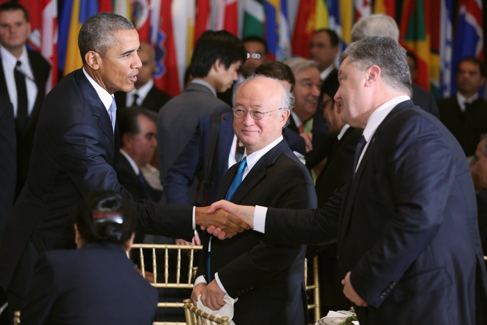 Обама поставил на встрече с Порошенко условие выделения финансовой помощи