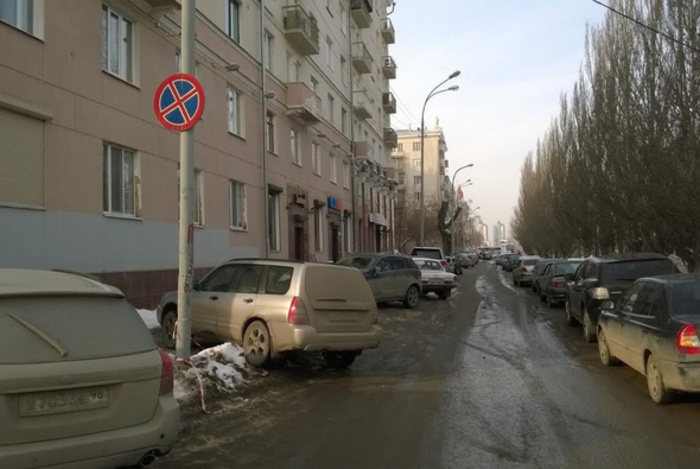 Составлен топ-10 мест Екатеринбурга, откуда чаще всего эвакуируют автомобили