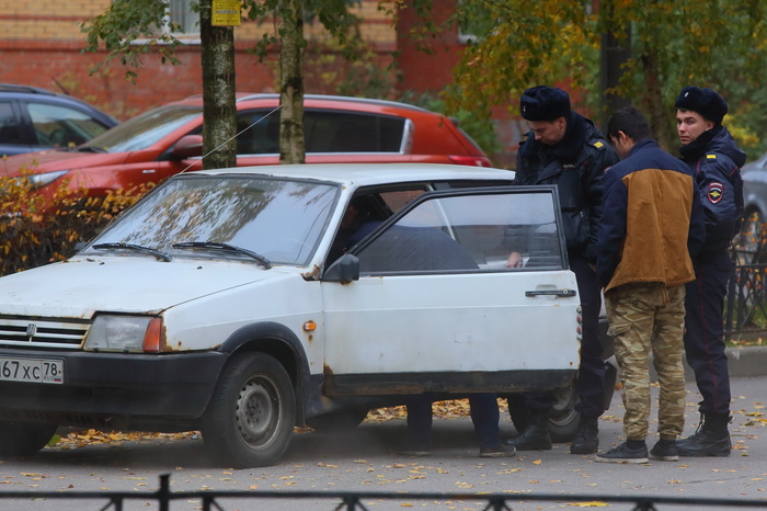 Российский полицейский убил себя и мешавшего ему совершить суицид коллегу
