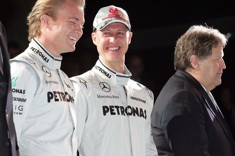 Вертолетная компания опровергла информацию о краже медкарты Шумахера