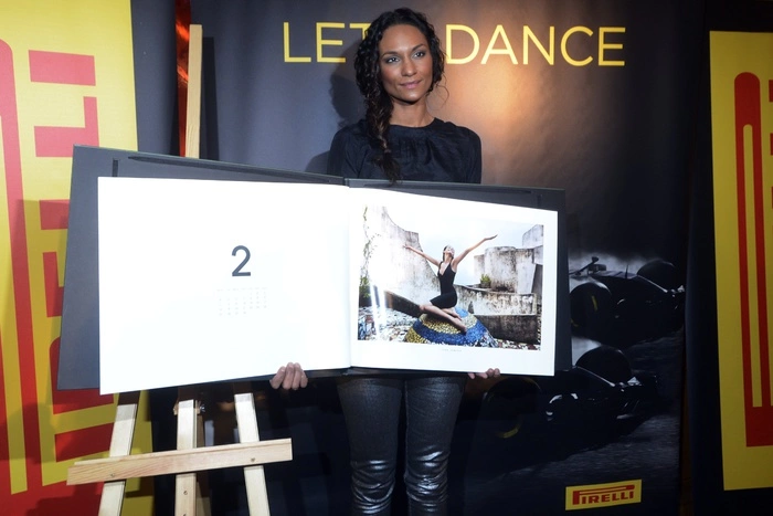 Календарь Pirelli выйдет без откровенных фото моделей