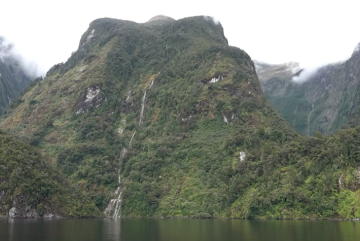 Новая Зеландия больше не хочет видеть у себя нищих туристов