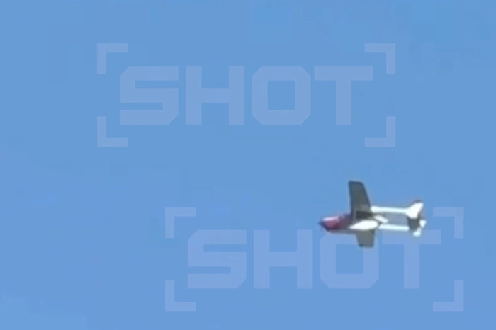 На частный дом в Казани упал екатеринбургский беспилотник