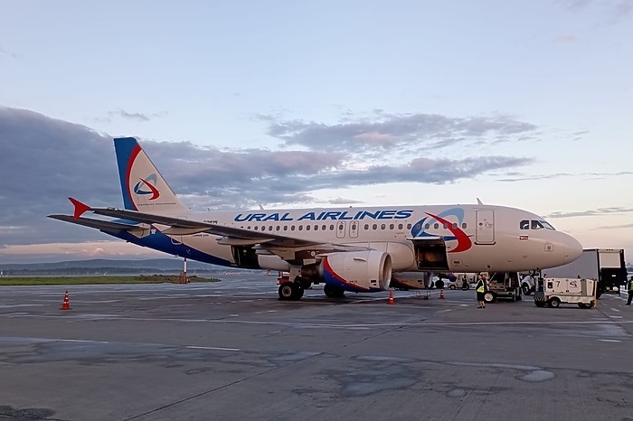 На борту самолёта «Уральских авиалиний» умер человек